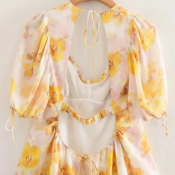 NEW! Sunny Floral Print Puff Sleeve Open Back Mini Dress - Picture 10 of 13